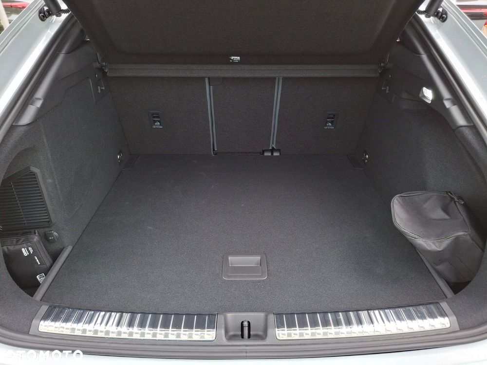 Audi Q3 Sportback - 11