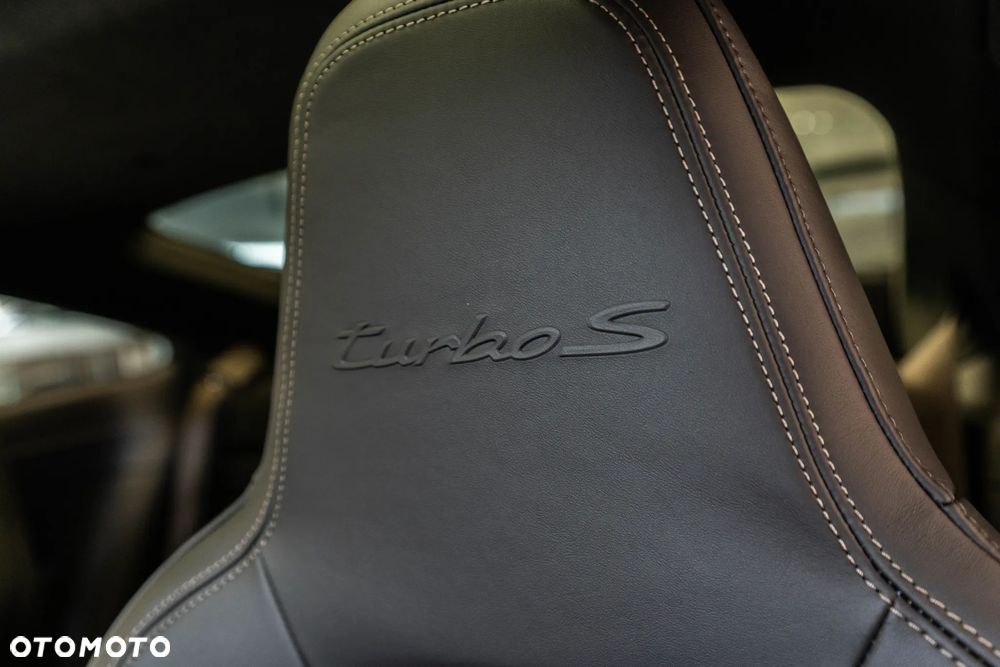 Porsche 911 Turbo S - 33