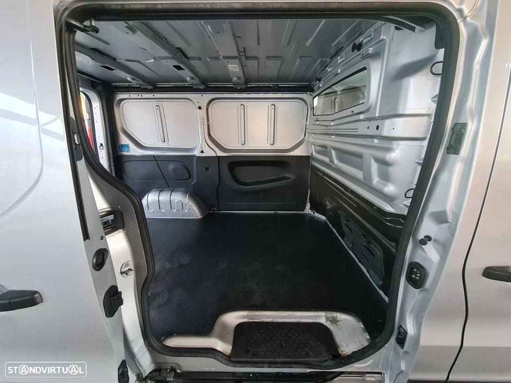Renault TRAFIC 1.6 DCI 125CV L1H1 * AC * Câmera * ( c/IVA ) - 20