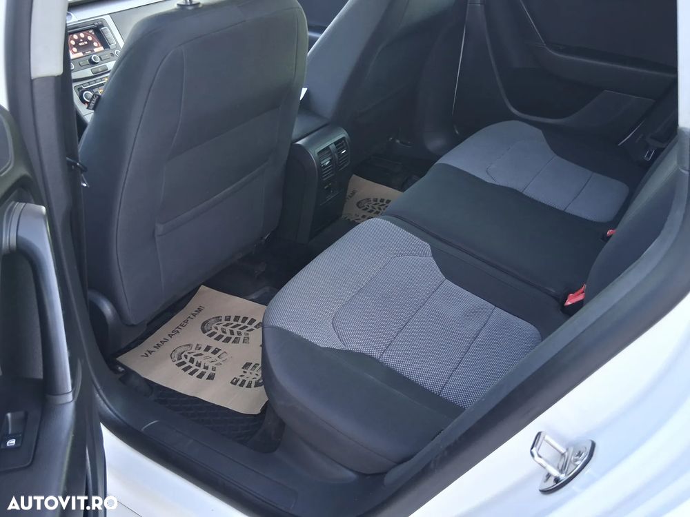 Volkswagen Passat 2.0 TDI 4Motion Comfortline - 8