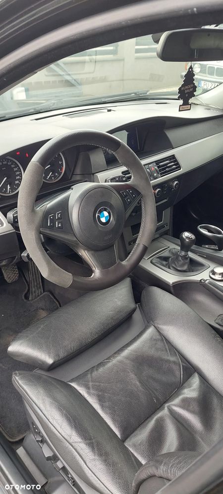 BMW Seria 5 523i - 18