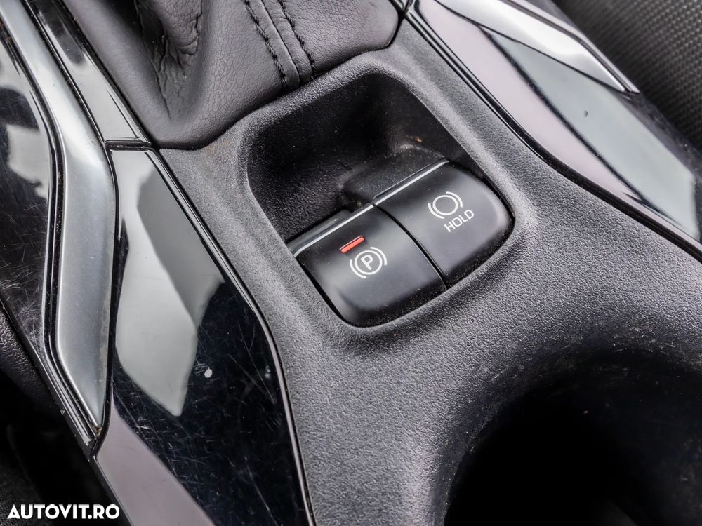 Toyota Corolla 2.0 Hybrid Business Edition - 21
