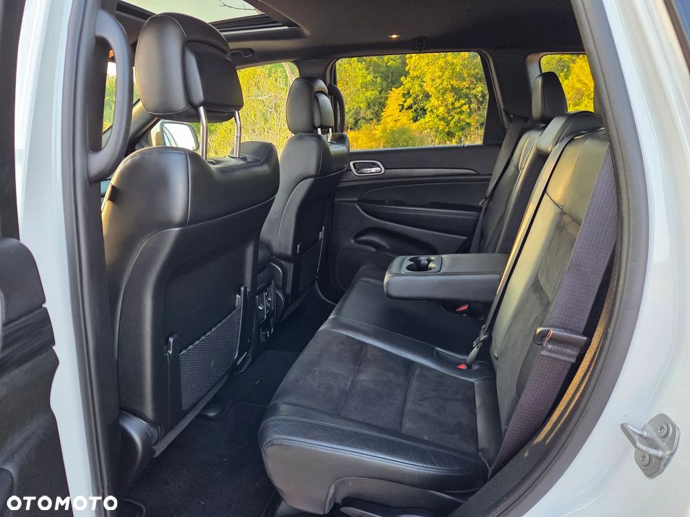 Jeep Grand Cherokee - 20