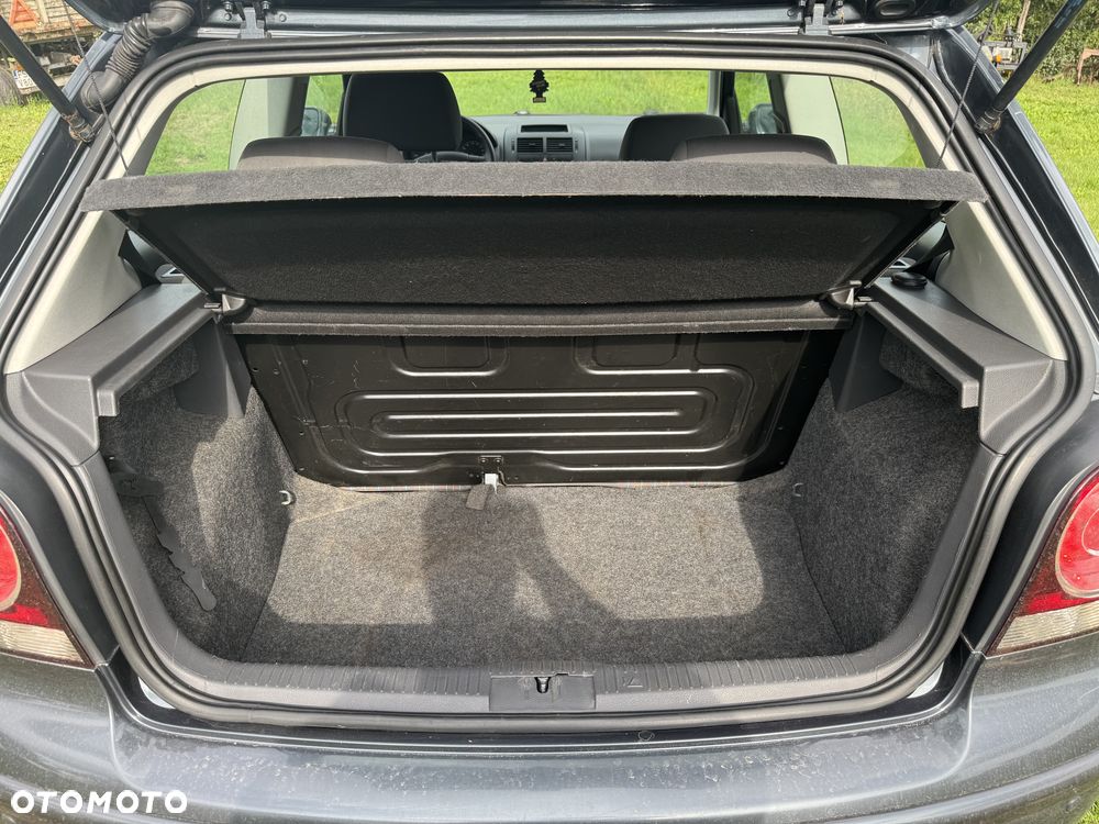 Volkswagen Polo - 12