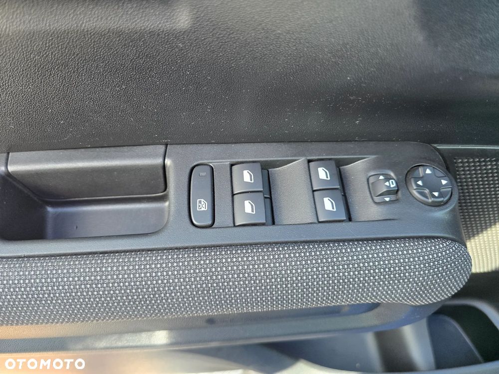 Citroën C3 Aircross 1.2 PureTech Plus S&S EAT6 - 17