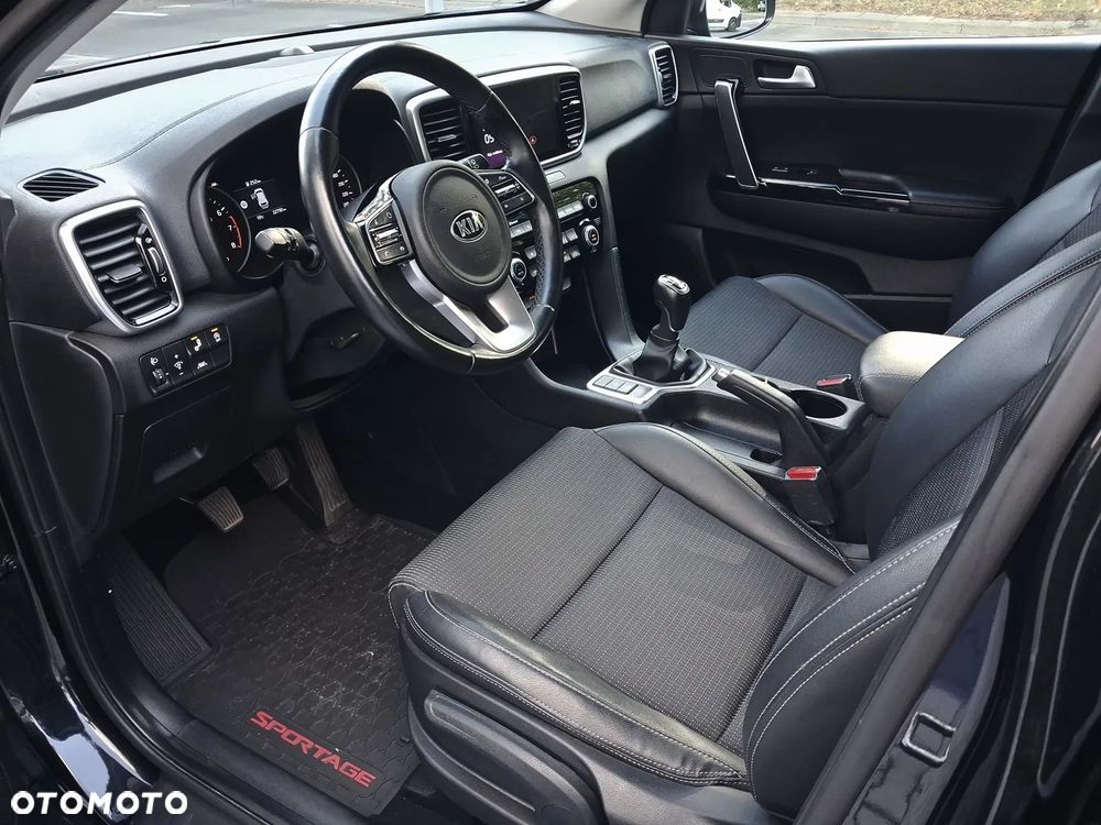Kia Sportage 1.6 GDI Black Edition 2WD - 16