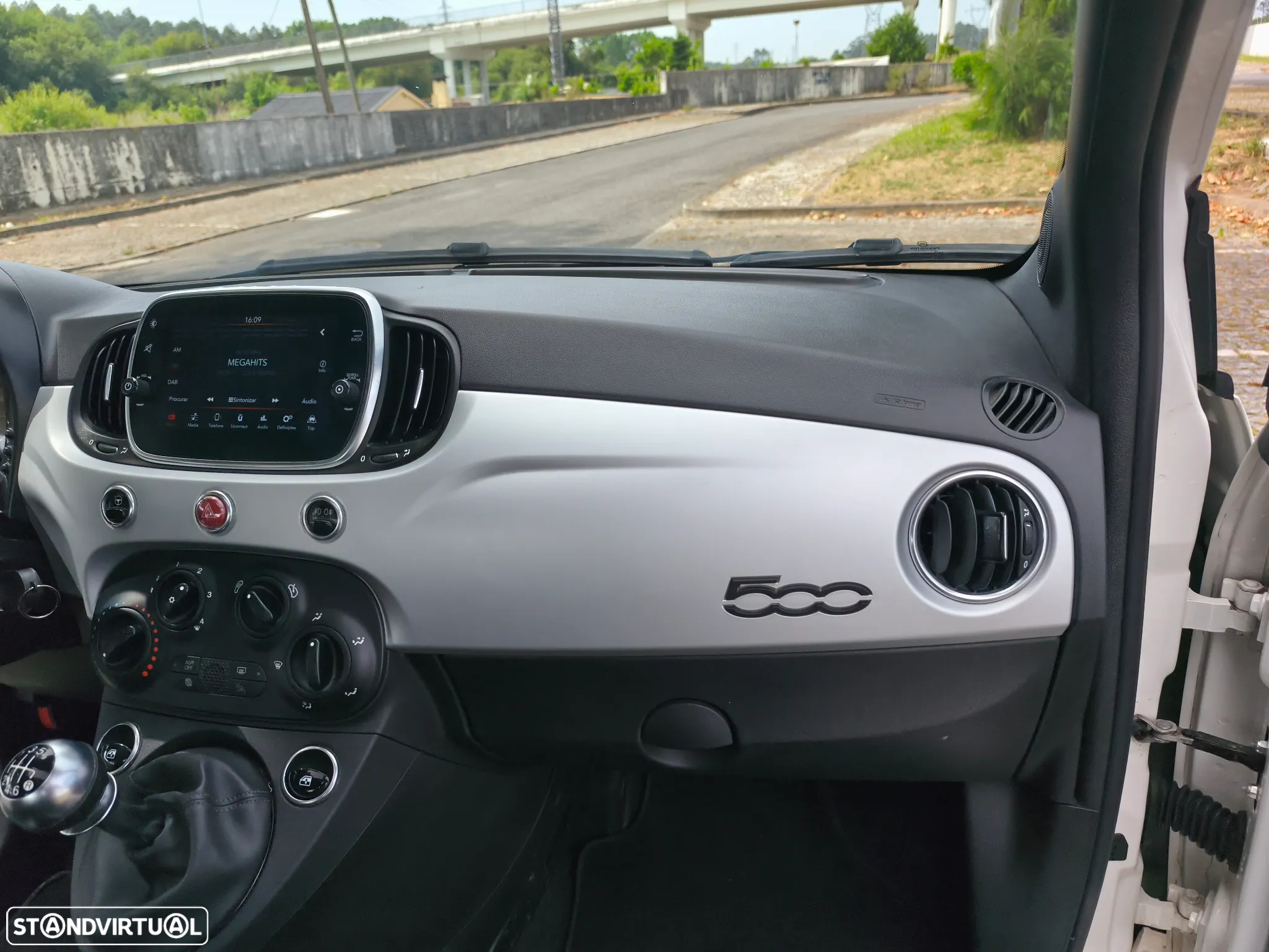 Fiat 500 1.0 Hybrid Connect - 16