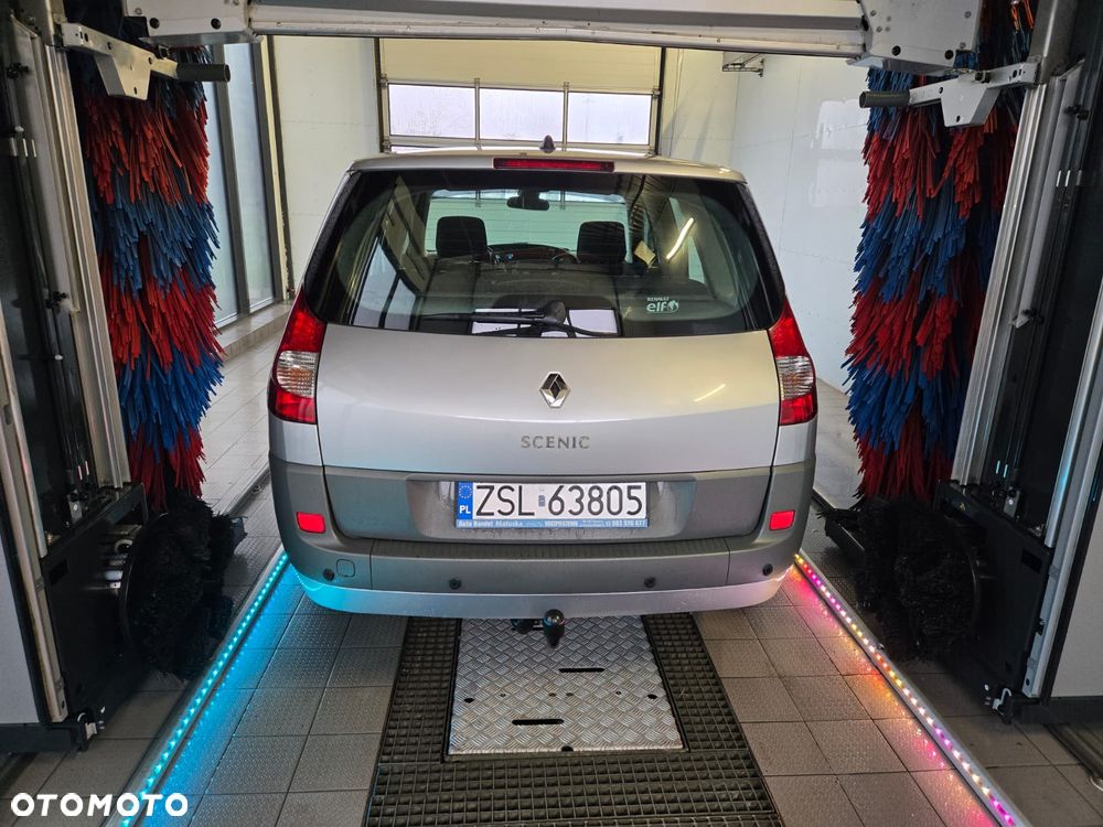 Renault Scenic - 11