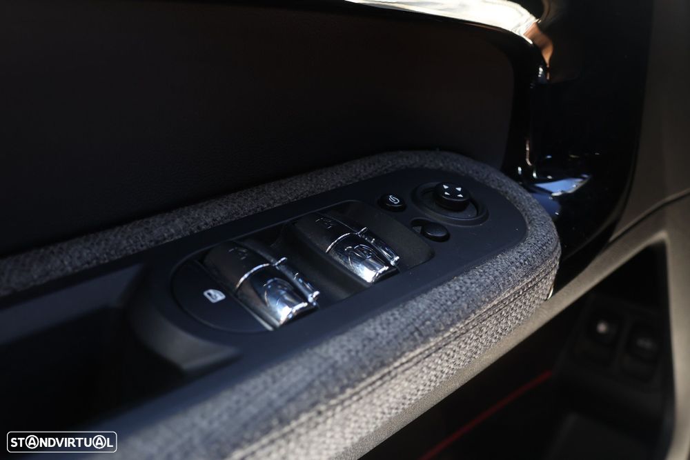 MINI Countryman Cooper SE ALL4 Auto - 21