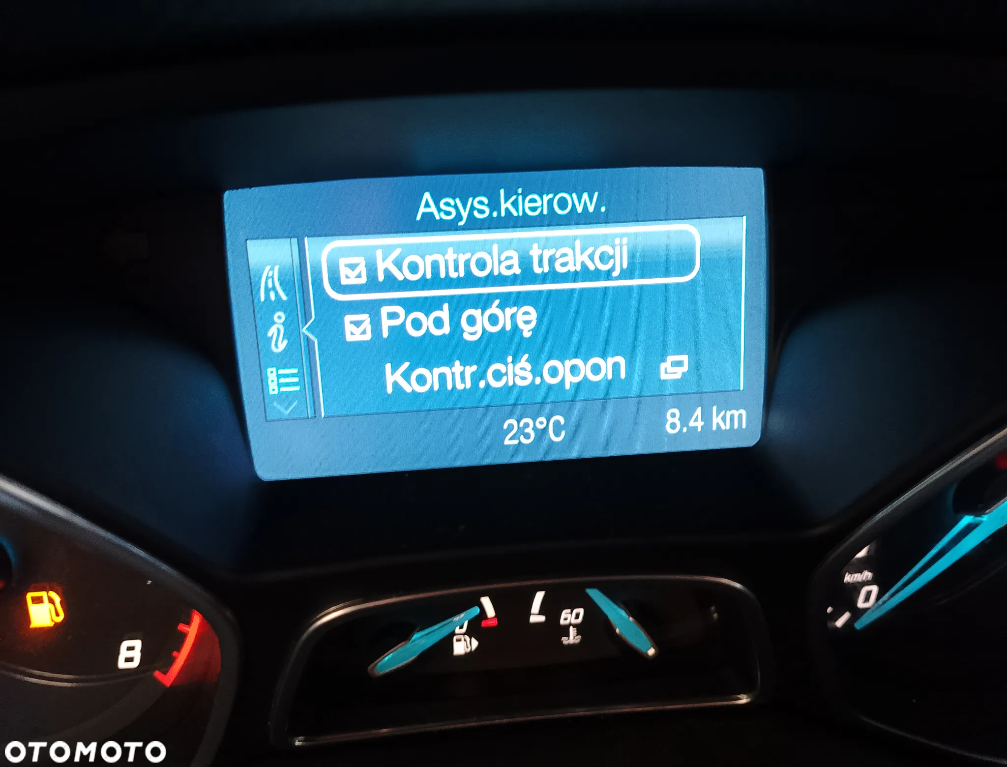 Ford Grand C-MAX 1.6 EcoBoost Start-Stop-System Champions Edition - 27