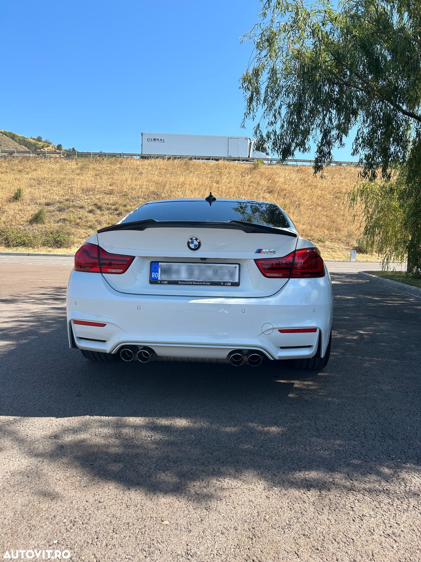 BMW M4 - 8