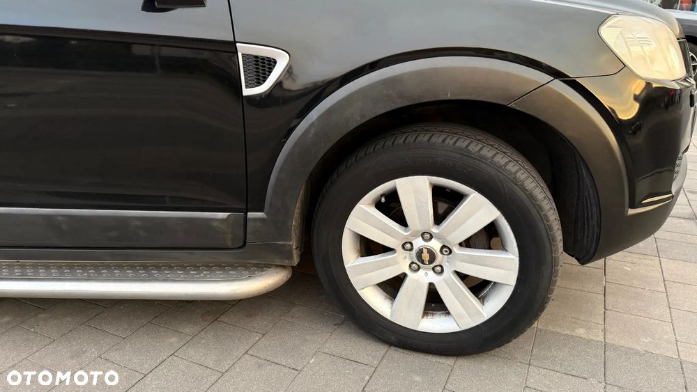 Chevrolet Captiva 2.0 4WD 7 Sitzer Automatik LT - 11