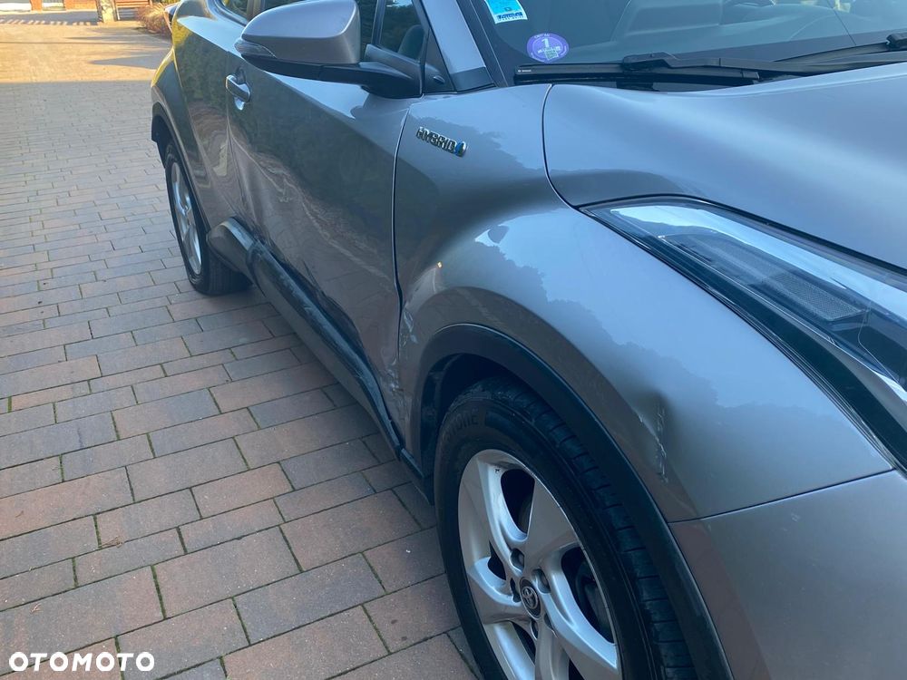 Toyota C-HR - 10