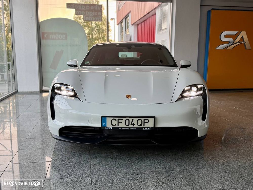 Porsche Taycan 4S - 10
