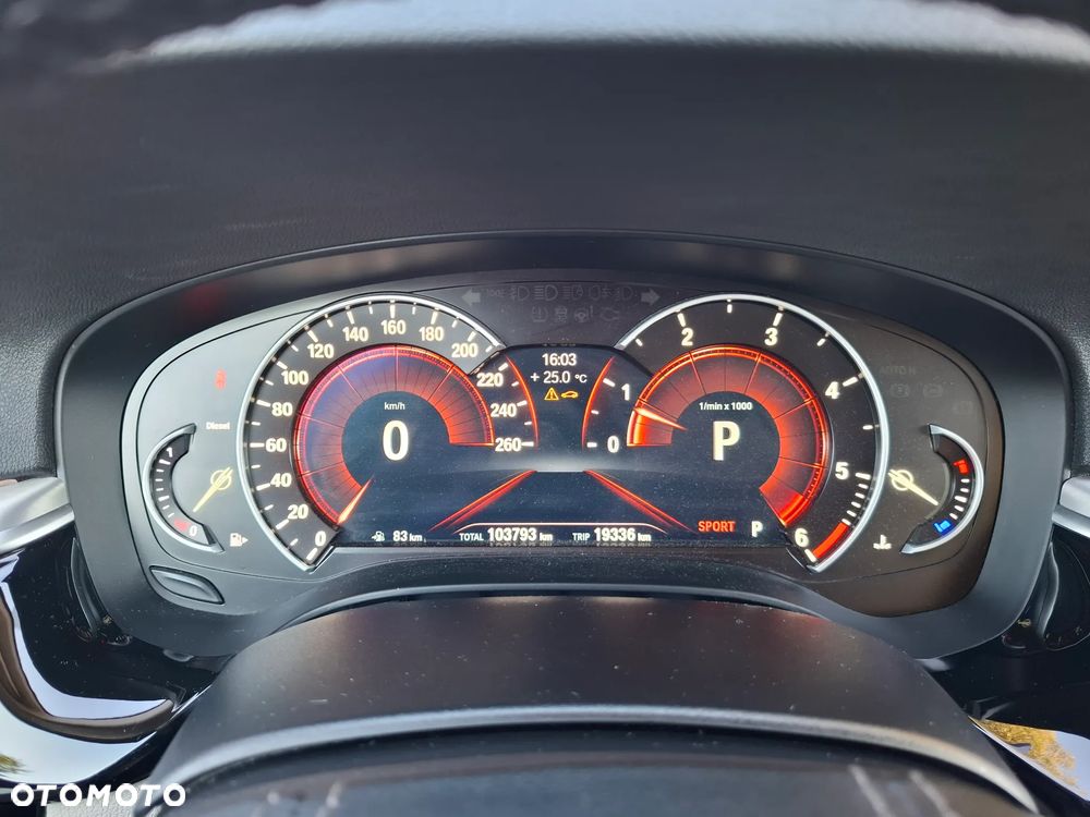 BMW Seria 5 518d Luxury Line - 21