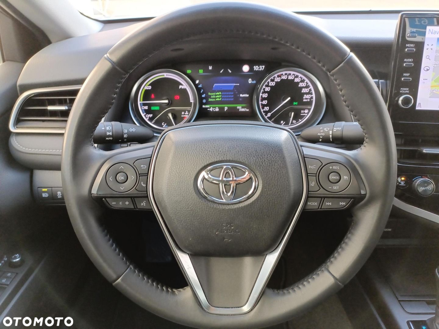 Toyota Camry - 13
