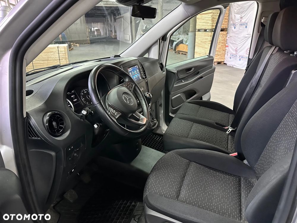 Mercedes-Benz VITO - 16