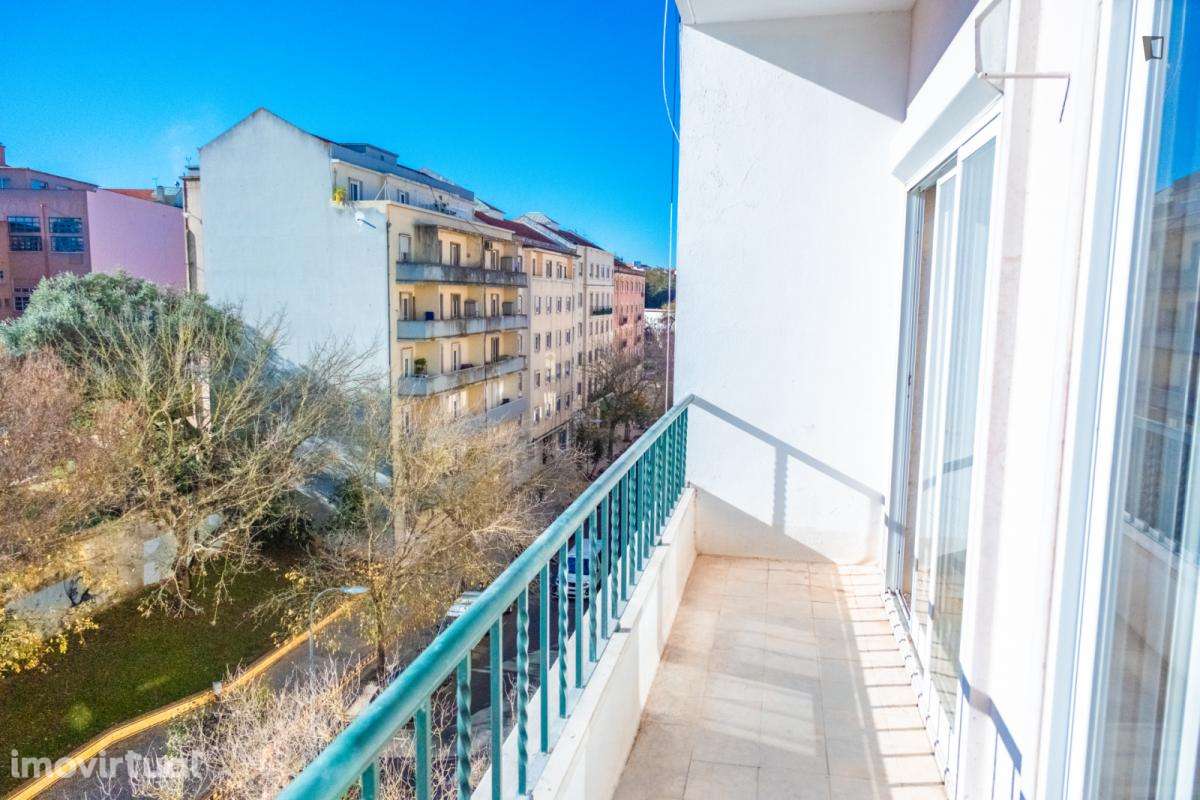 Quarto - localizado em Roma-Areeiro Lisbon - Grande imagem: 3/11