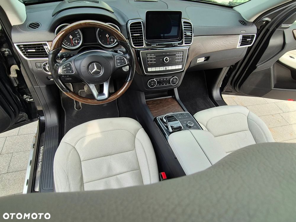 Mercedes-Benz GLS 350 d 4Matic 9G-TRONIC AMG Line - 16