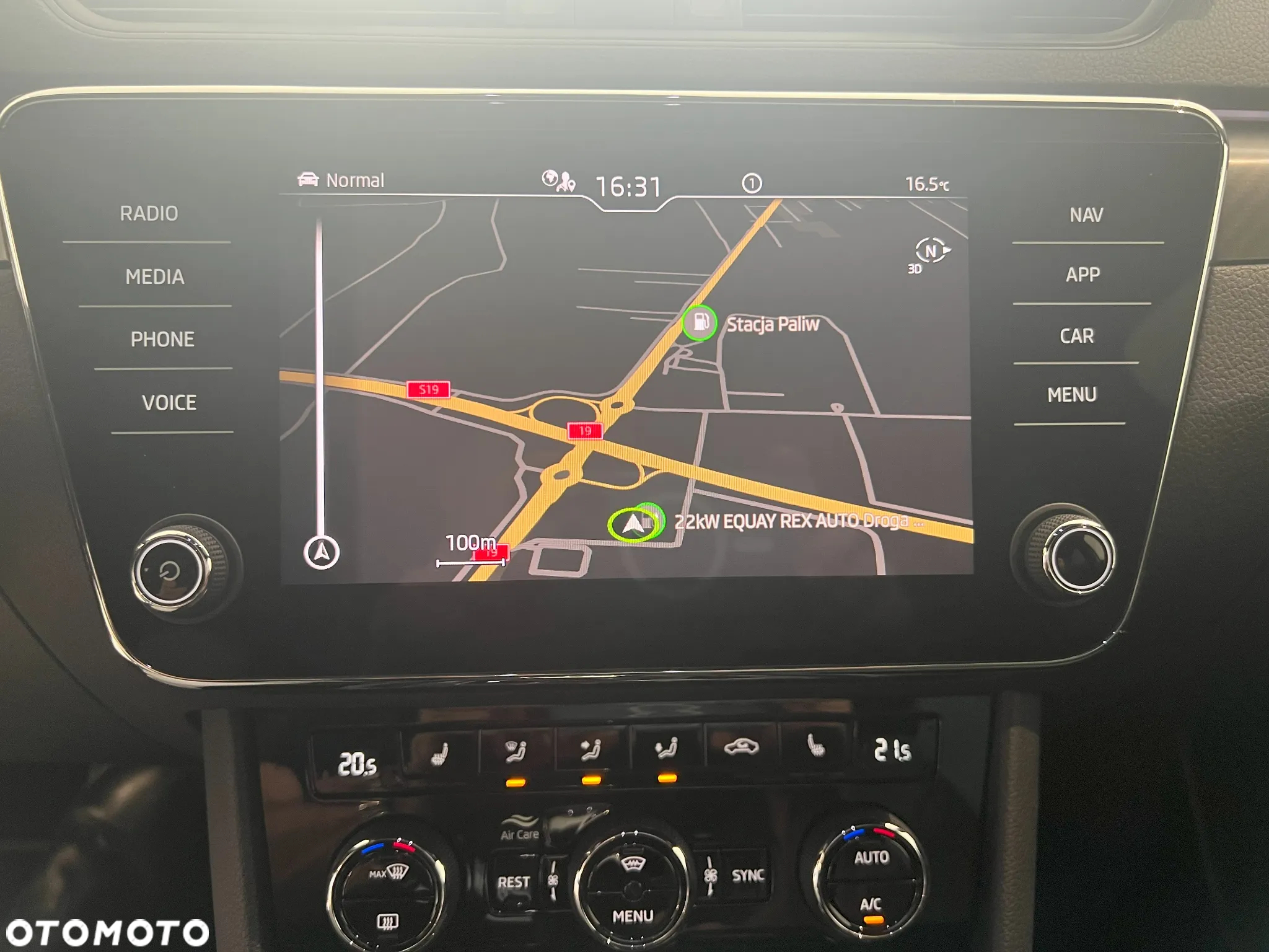 Skoda Superb 2.0 TDI SCR 4x4 Sportline DSG - 34