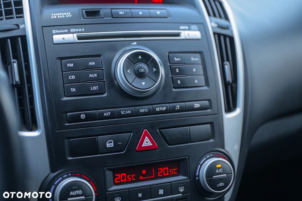Kia Ceed 1.6 Crdi Comfort + - 10