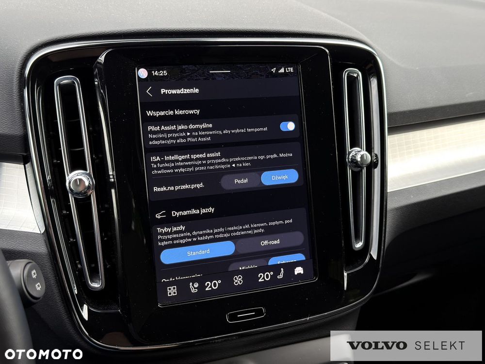 Volvo XC 40 - 32