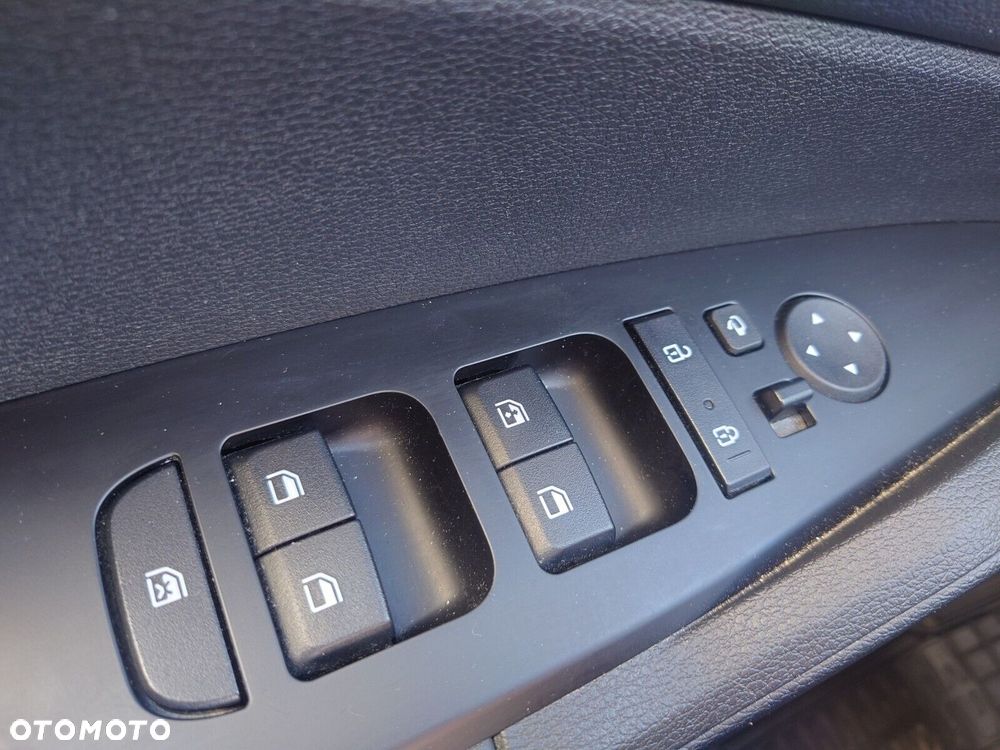 Kia Sportage - 11