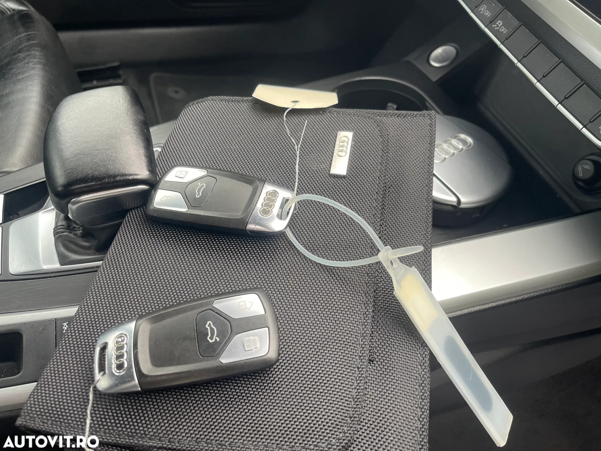 Audi A4 2.0 TDI ultra S tronic Sport - 36