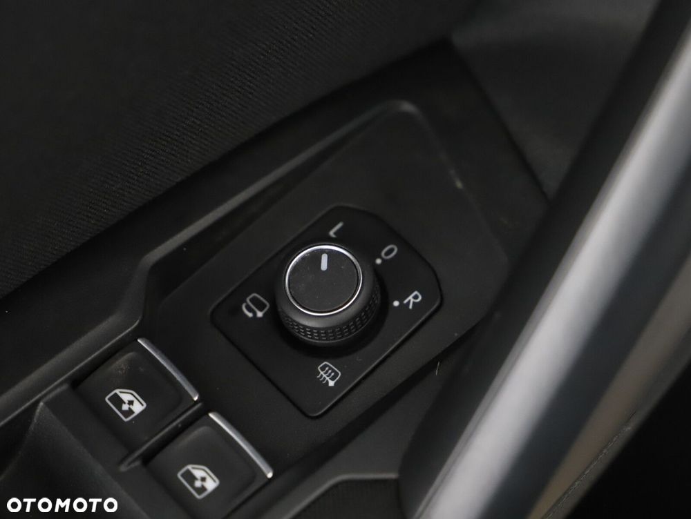 Volkswagen Tiguan - 11