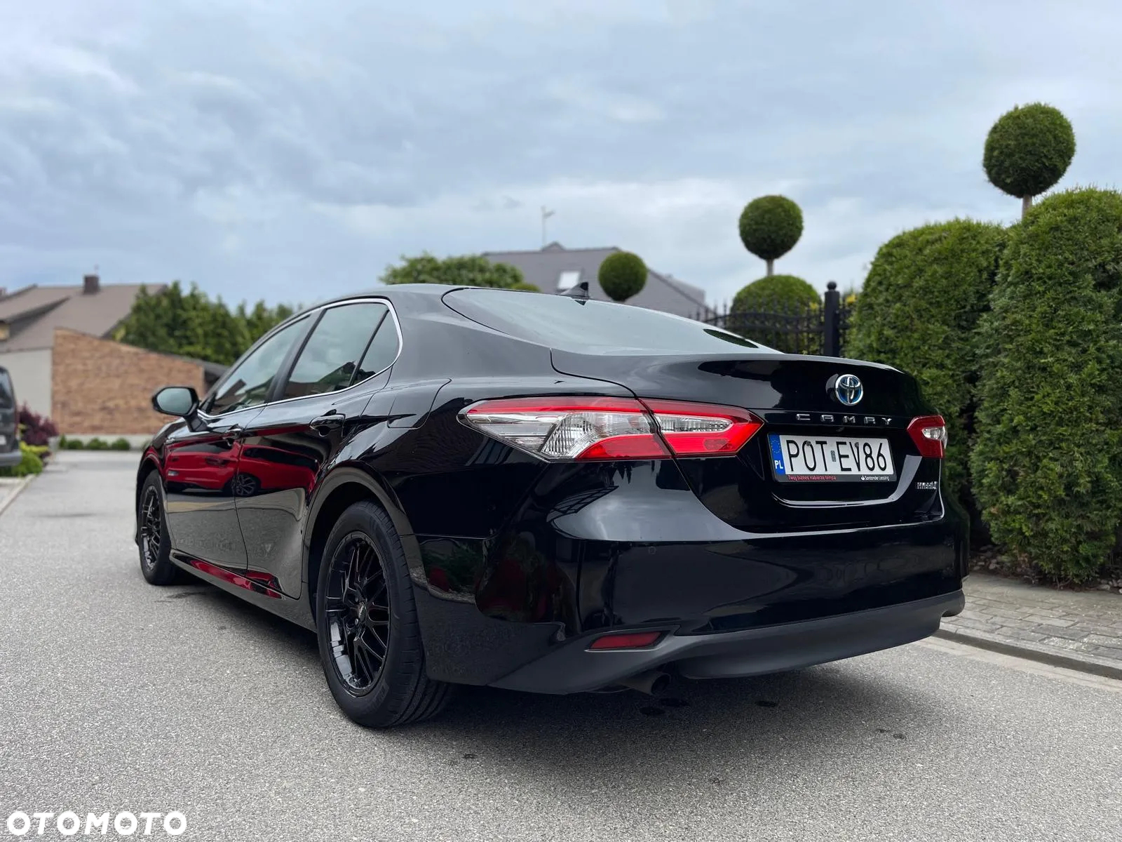 Toyota Camry 2.5 Hybrid Comfort CVT - 4