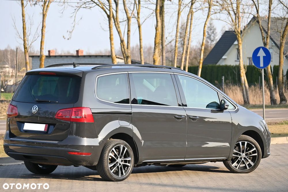 Volkswagen Sharan 2.0 TSI DSG Highline - 19