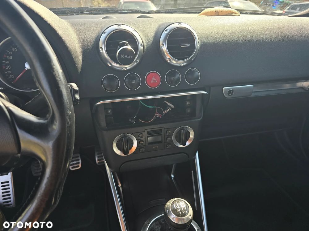 Audi TT Coupé 1.8T Quattro - 5
