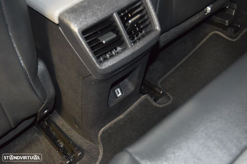 Citroën C5 Aircross 1.6 Hybrid Feel Pack e-EAT8 - 33