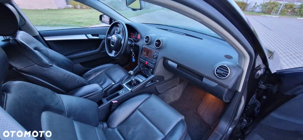 Audi A3 Sportback - 17