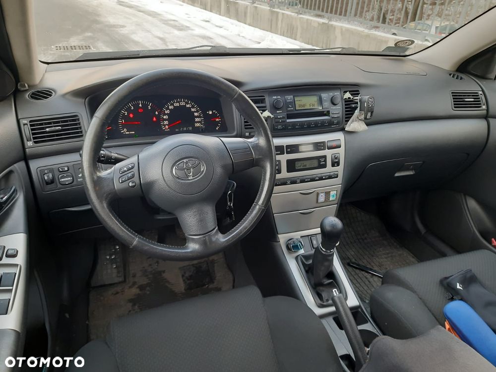 Toyota Corolla 2.0 D-4D Sol - 5