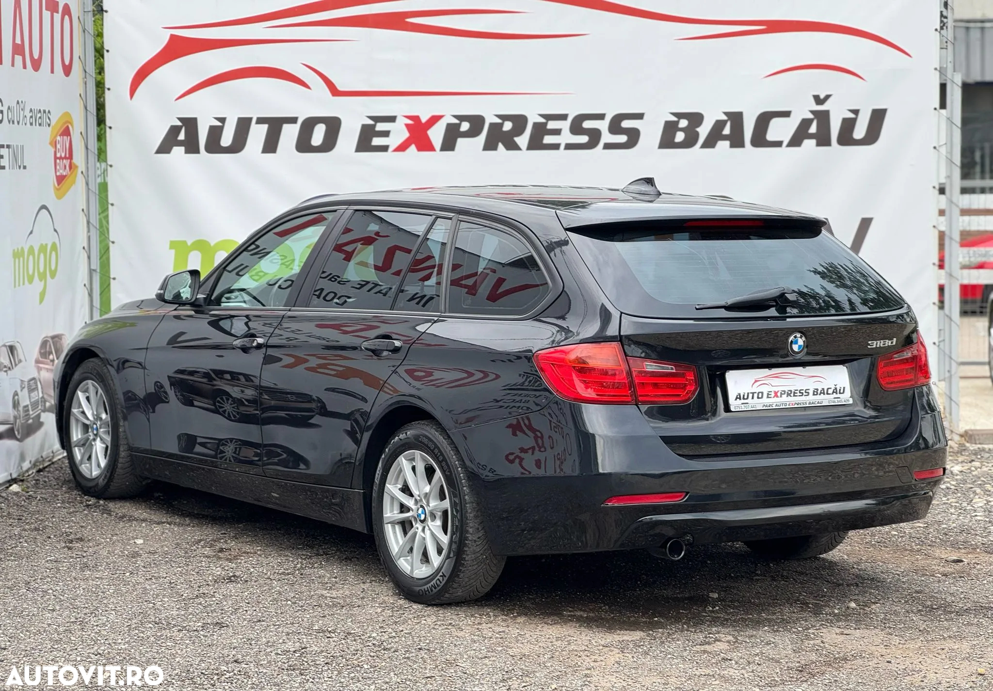 BMW Seria 3 318d Touring Aut. - 4