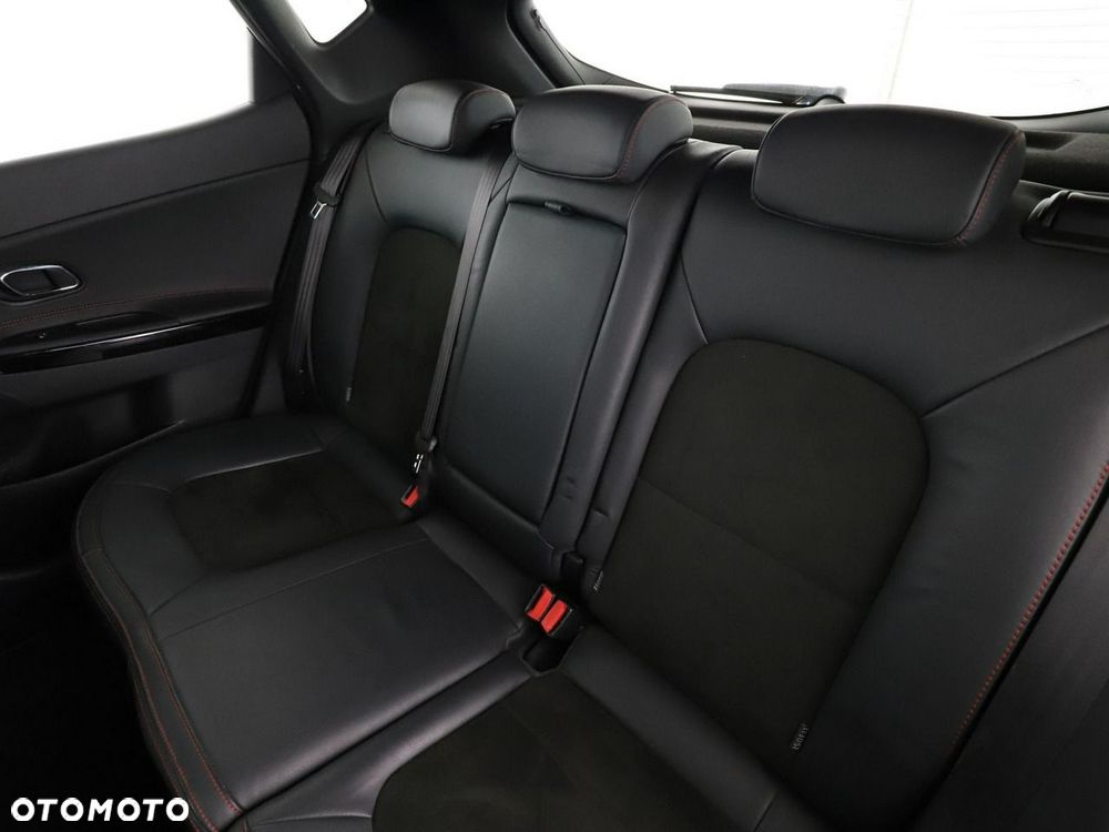 Kia Ceed 1.6 T-GDI GT-Track - 18