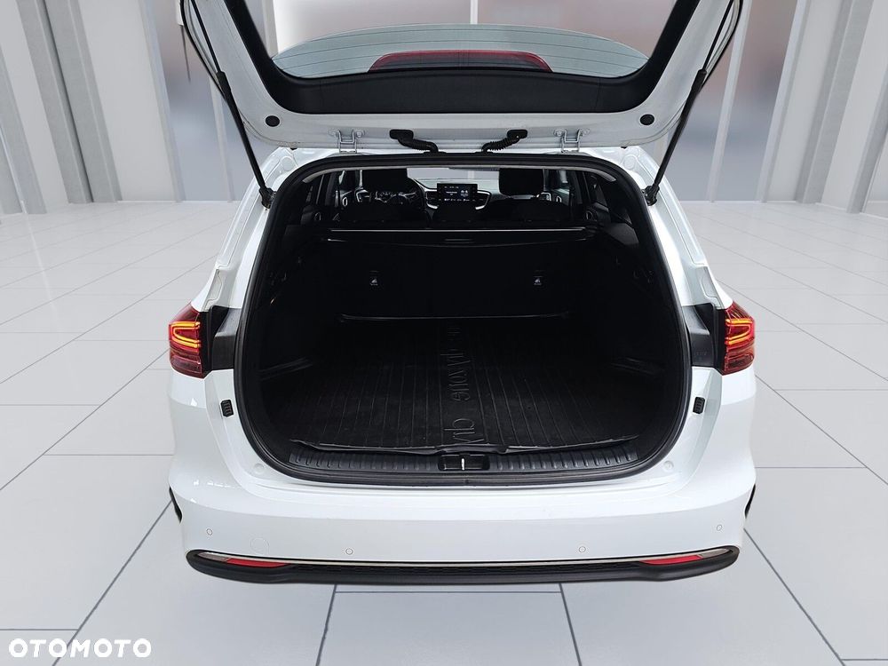 Kia Ceed 1.5 T-GDI M - 20