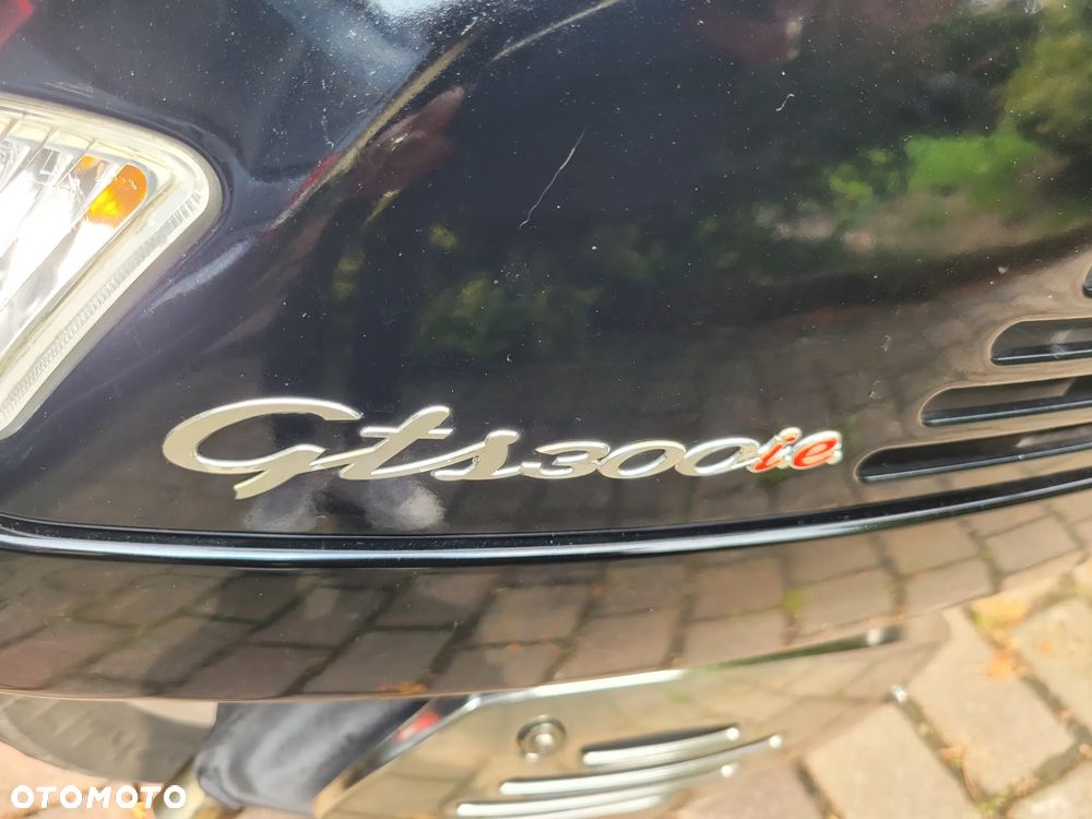Piaggio Vespa - 10