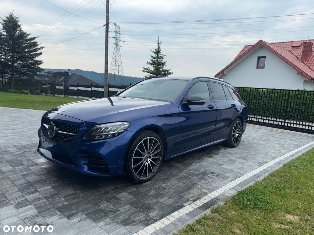 Mercedes-Benz Klasa C 220 d 4Matic 9G-TRONIC AMG Line - 4