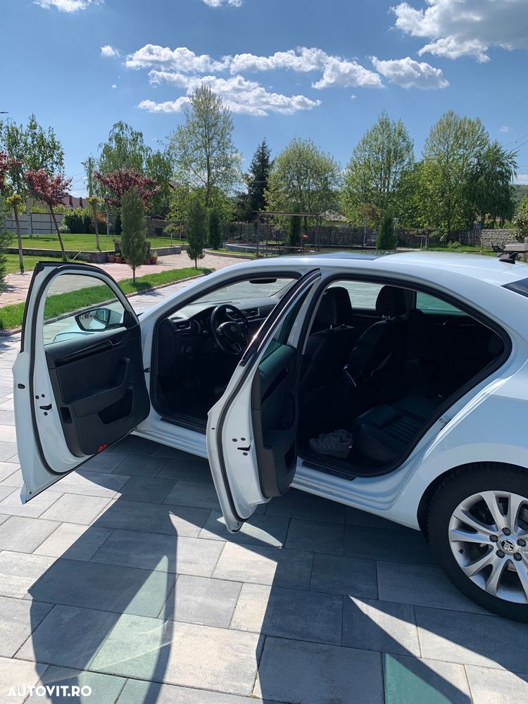 Skoda Superb 2.0 TDI DSG L&K - 12