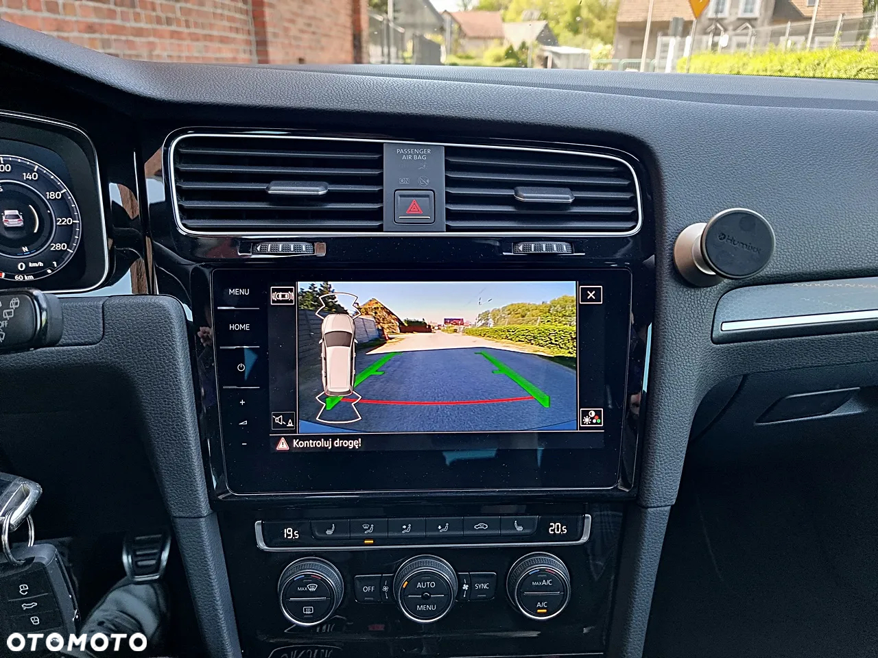 Volkswagen Golf - 27