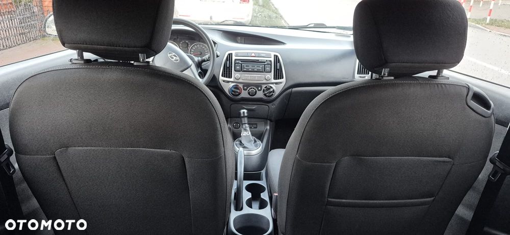 Hyundai i20 - 13
