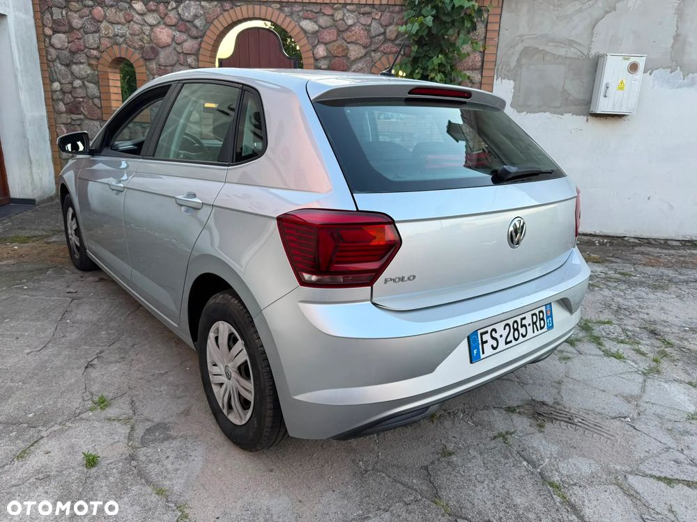 Volkswagen Polo - 2