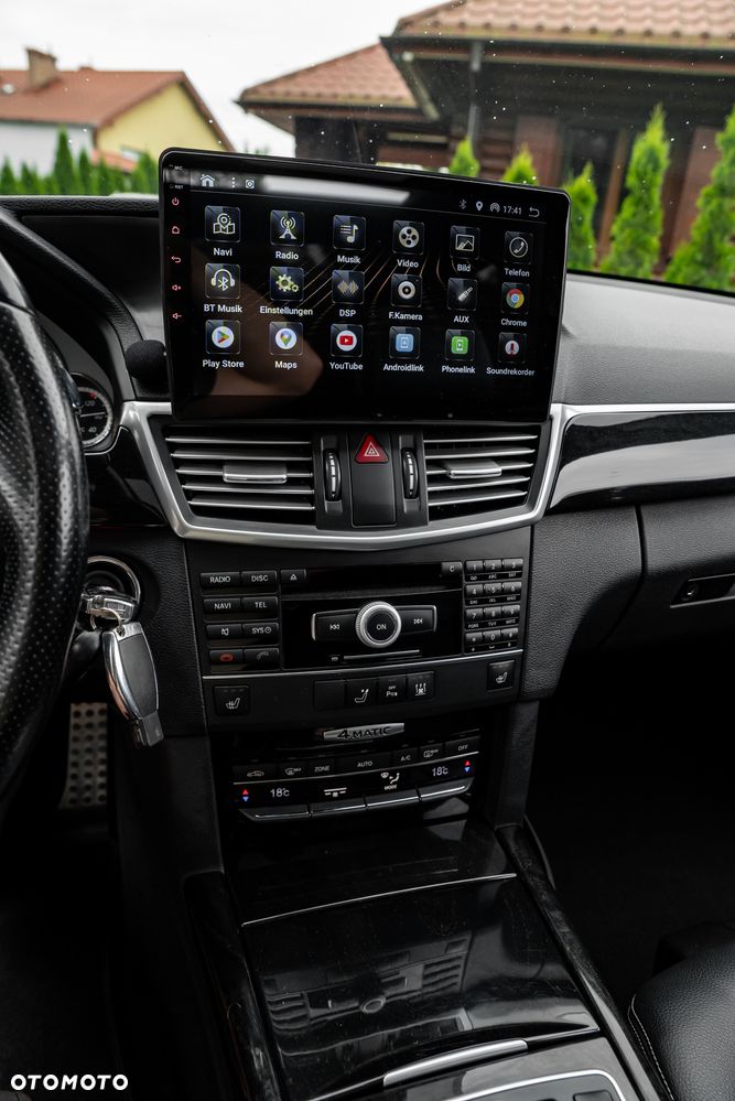 Mercedes-Benz Klasa E 350 CDI 4-Matic BlueEff - 38
