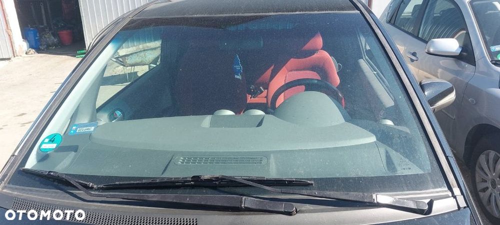 Mitsubishi COLT 1,3 rozrusznik - 5