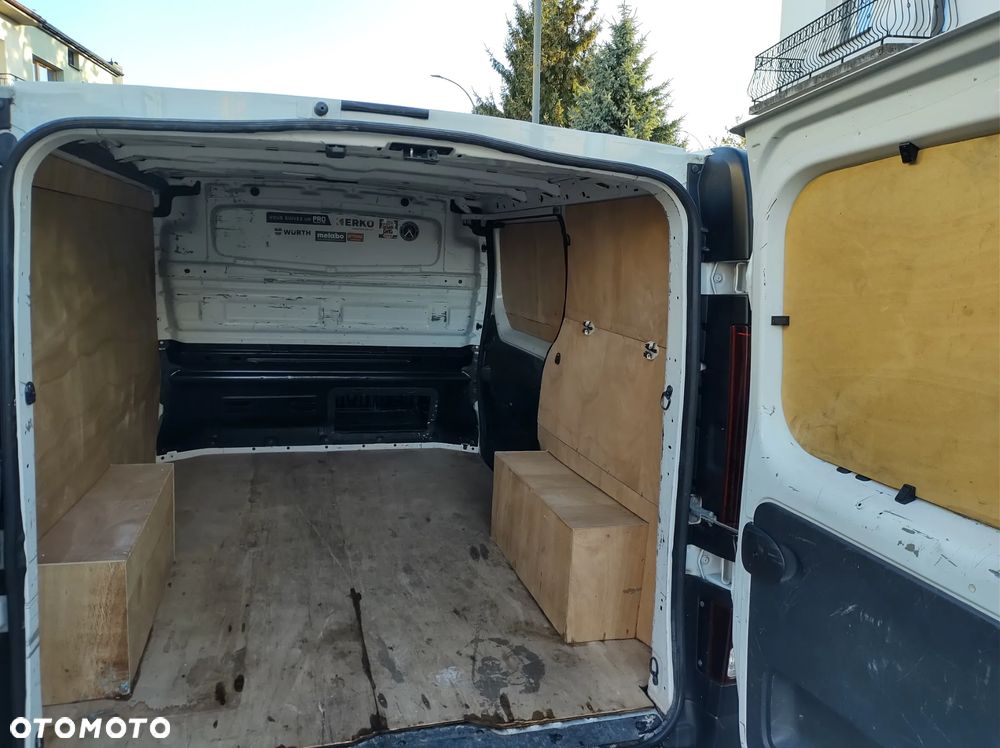Renault Trafic - 25
