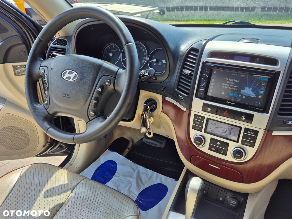 Hyundai Santa Fe - 18