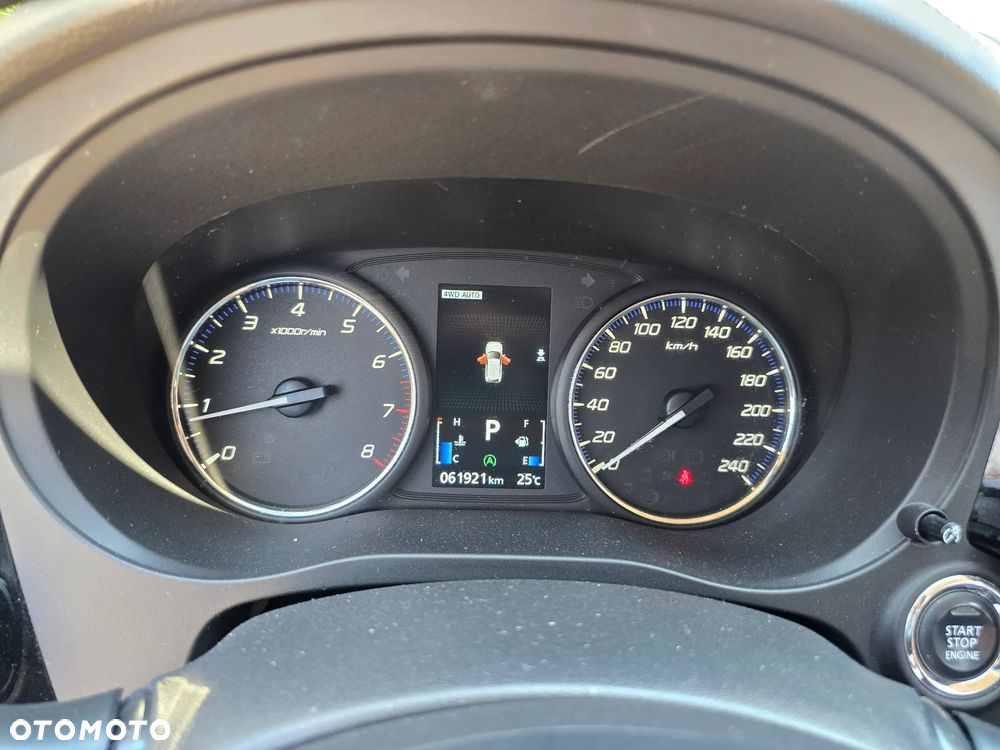 Mitsubishi Outlander - 27