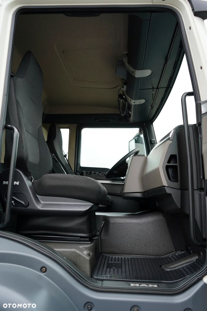 MAN TGS / 26.360 / EURO 6 / CHŁODNIA + WINDA - 8